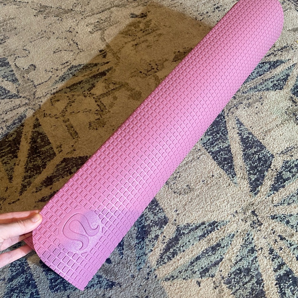 lululemon lightweight mat 5mm